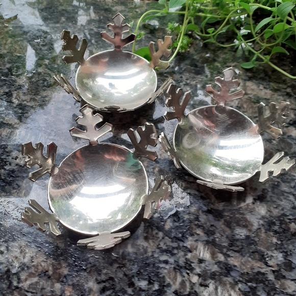 Crate&Barrel Holiday Crate Barrel Metal Snowflake Candle Holders